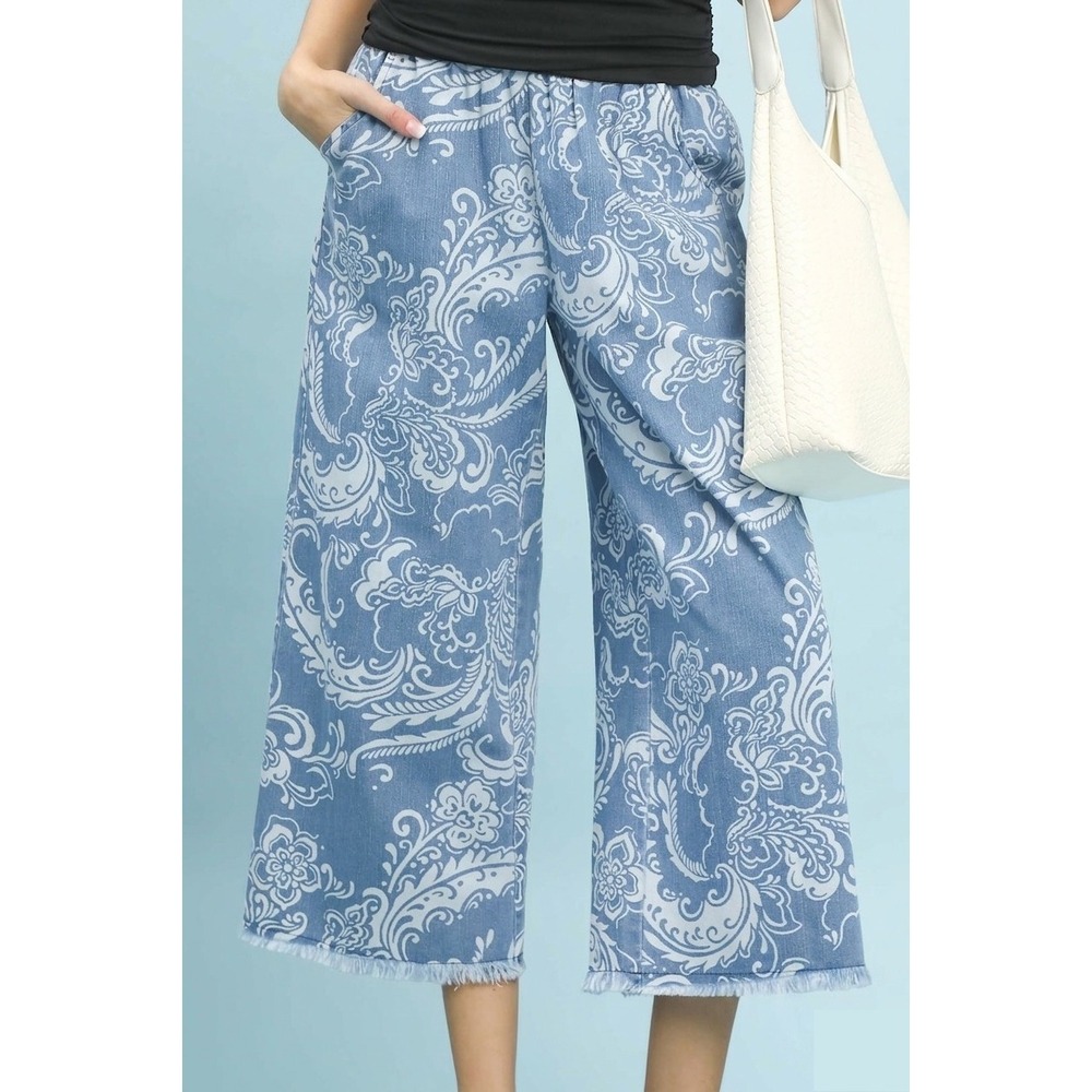 Umgee Stone Wash Wide Leg Crop Pants - Small